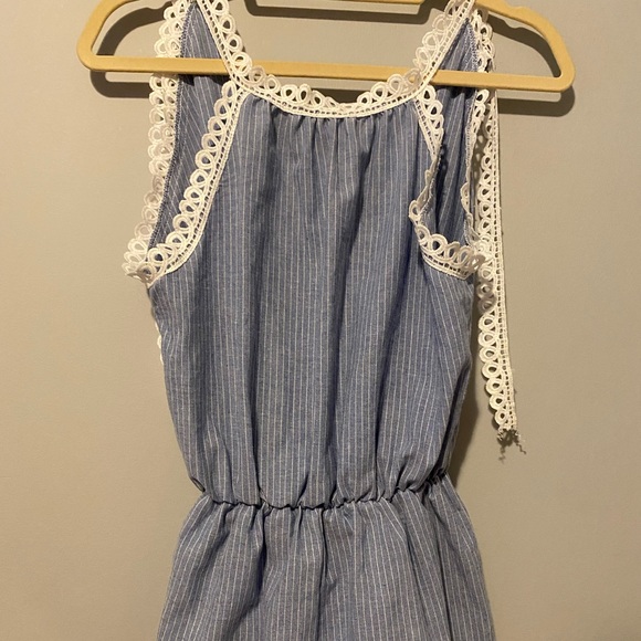 Lace romper - Picture 1 of 1